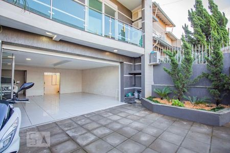 Casa à venda com 362m², 4 quartos e 5 vagasFachada da Casa