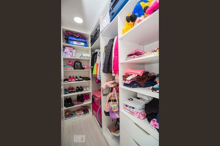 Casa à venda com 362m², 4 quartos e 5 vagasCloset do Quarto 1