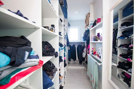 Casa à venda com 362m², 4 quartos e 5 vagasCloset da Suíte