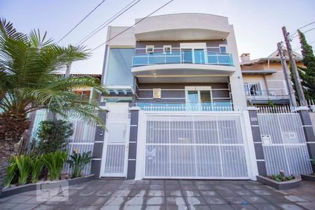 Casa à venda com 362m², 4 quartos e 5 vagasFachada da Casa