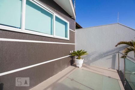 Casa à venda com 362m², 4 quartos e 5 vagasFundos