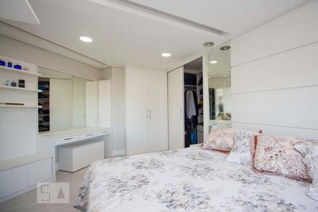 Casa à venda com 362m², 4 quartos e 5 vagasSuíte