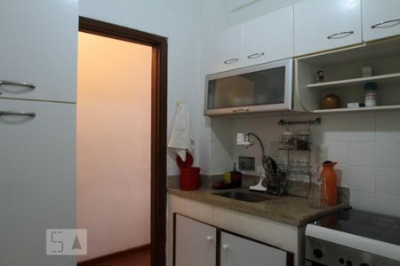 Apartamento à venda com 75m², 2 quartos e 1 vaga Apartamento à venda com 75m², 2 quartos e 1 vagaCozinha