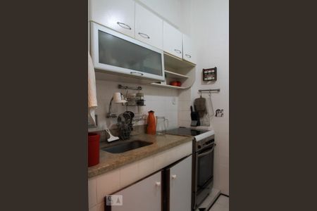 Apartamento à venda com 75m², 2 quartos e 1 vaga Apartamento à venda com 75m², 2 quartos e 1 vagaCozinha