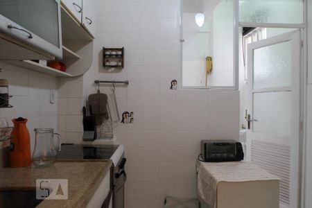 Apartamento à venda com 75m², 2 quartos e 1 vaga Apartamento à venda com 75m², 2 quartos e 1 vagaCozinha