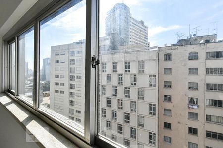 Sala - Vista de apartamento para alugar com 2 quartos, 72m² em Bela Vista, São Paulo
