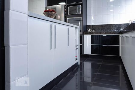 Apartamento para alugar com 110m², 3 quartos e 2 vagasCozinha