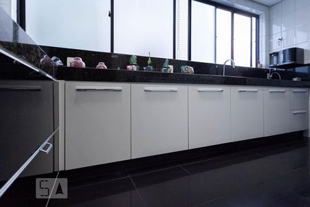 Apartamento para alugar com 110m², 3 quartos e 2 vagasCozinha