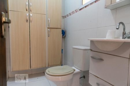 Casa para alugar com 187m², 3 quartos e 2 vagasBanheiro de Serviço