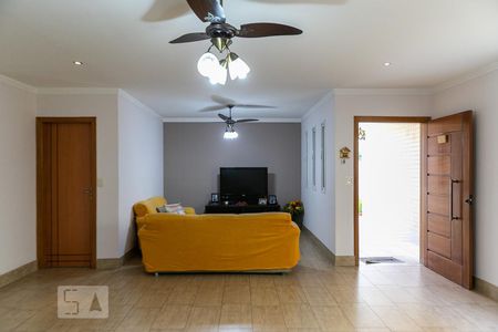 Sala de casa para alugar com 3 quartos, 187m² em Vila Belmiro, Santos