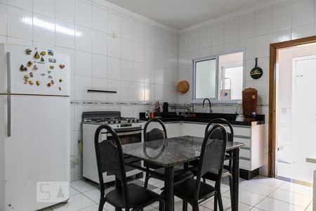 Casa para alugar com 187m², 3 quartos e 2 vagasCozinha