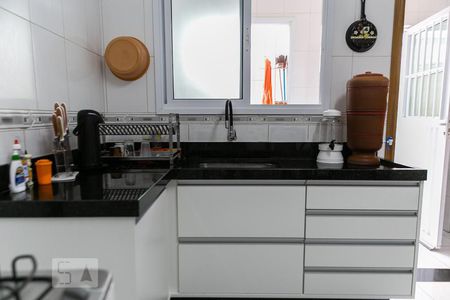 Casa para alugar com 187m², 3 quartos e 2 vagasCozinha