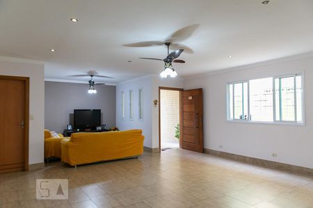 Sala de casa para alugar com 3 quartos, 187m² em Vila Belmiro, Santos
