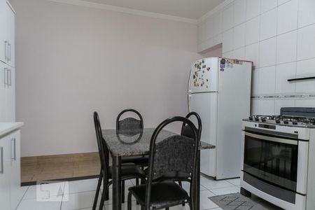 Casa para alugar com 187m², 3 quartos e 2 vagasCozinha