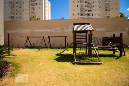 Apartamento à venda com 76m², 3 quartos e 2 vagas Apartamento à venda com 76m², 3 quartos e 2 vagasÁrea Comum - Playground