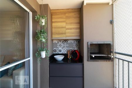 Apartamento à venda com 76m², 3 quartos e 2 vagas Apartamento à venda com 76m², 3 quartos e 2 vagasSacada com Churrasqueira