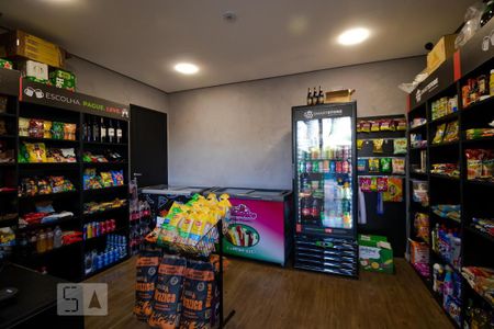 Apartamento à venda com 76m², 3 quartos e 2 vagas Apartamento à venda com 76m², 3 quartos e 2 vagasÁrea comum - Mini Mercado