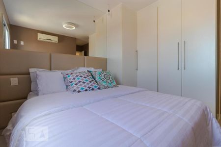 Apartamento à venda com 76m², 3 quartos e 2 vagas Apartamento à venda com 76m², 3 quartos e 2 vagasSuíte