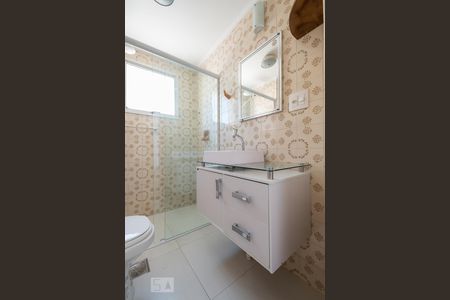 Banheiro de apartamento à venda com 1 quarto, 46m² em Campo Belo, São Paulo