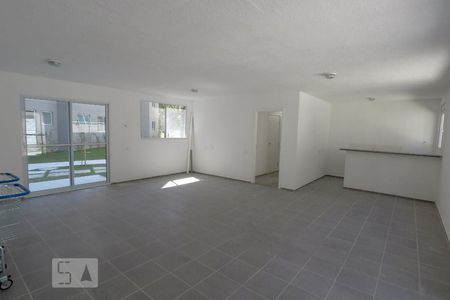 Apartamento à venda com 40m², 2 quartos e sem vagaÁrea comum - Salão de festas