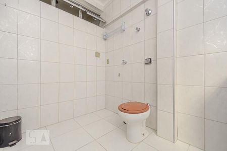 Banheiro de kitnet/studio à venda com 1 quarto, 34m² em República, São Paulo