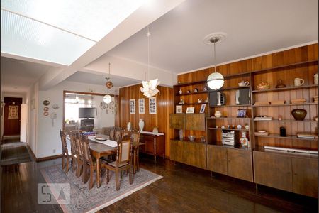 Sala de casa à venda com 3 quartos, 225m² em Jardim da Saúde, São Paulo