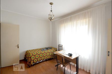 Casa à venda com 225m², 3 quartos e 3 vagasQuarto 2