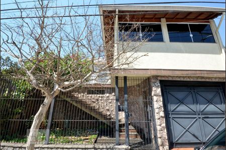 Casa à venda com 225m², 3 quartos e 3 vagasFachada