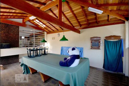 Casa à venda com 225m², 3 quartos e 3 vagasSalão de Festa