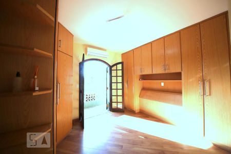 Casa à venda com 150m², 2 quartos e 3 vagasQuarto