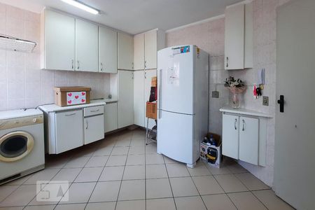 Apartamento para alugar com 128m², 3 quartos e 3 vagasCozinha