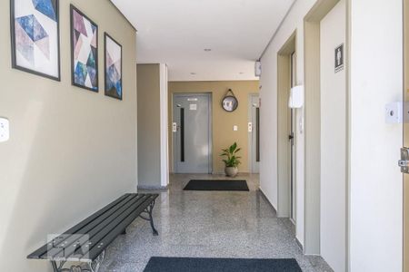Apartamento à venda com 54m², 2 quartos e 1 vaga Apartamento à venda com 54m², 2 quartos e 1 vagaHall