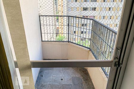 Sacada de apartamento à venda com 1 quarto, 60m² em Vila Itapura, Campinas