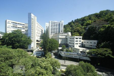 Vista do Quarto 1 de apartamento para alugar com 3 quartos, 85m² em Botafogo, Rio de Janeiro