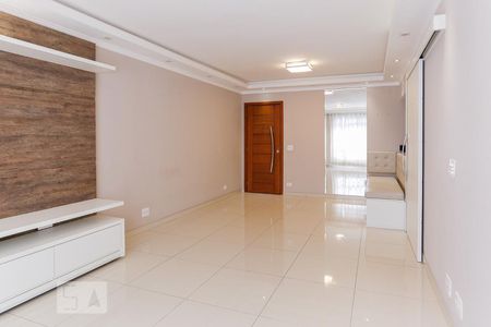 Apartamento para alugar com 107m², 2 quartos e 1 vagaSala
