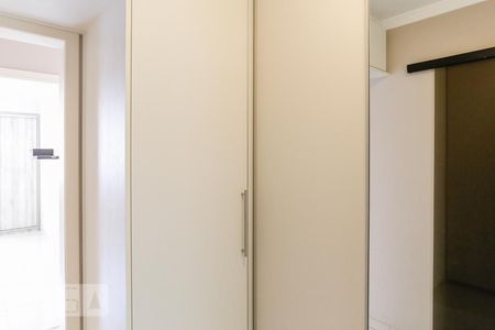 Apartamento para alugar com 107m², 2 quartos e 1 vagaCloset