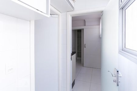 Apartamento para alugar com 107m², 2 quartos e 1 vagaÁrea de Serviço