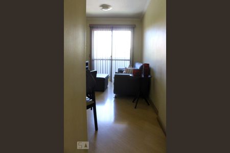 Sala de Estar de apartamento para alugar com 2 quartos, 45m² em Jardim Santa Teresinha, São Paulo
