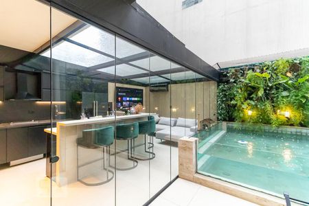 Apartamento à venda com 120m², 2 quartos e 2 vagasVaranda gourmet e piscina 