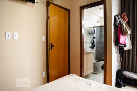 Quarto 2 de apartamento para alugar com 3 quartos, 190m² em Camargos, Belo Horizonte