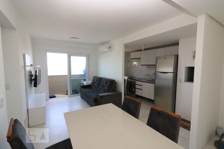 Apartamento para alugar com 75m², 2 quartos e 3 vagas Apartamento para alugar com 75m², 2 quartos e 3 vagasSala