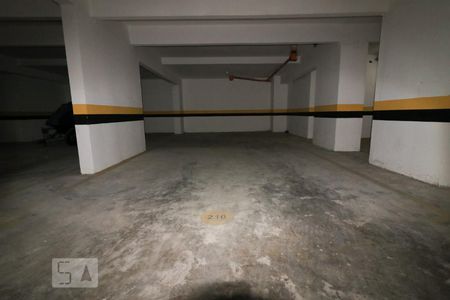 Apartamento para alugar com 75m², 2 quartos e 3 vagas Apartamento para alugar com 75m², 2 quartos e 3 vagasGaragem