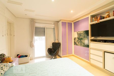 Casa de condomínio à venda com 320m², 4 quartos e 4 vagas Casa de condomínio à venda com 320m², 4 quartos e 4 vagasQuarto 3