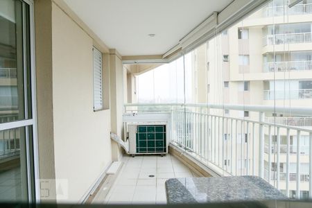 Varanda de apartamento para alugar com 2 quartos, 120m² em Vila Isa, São Paulo