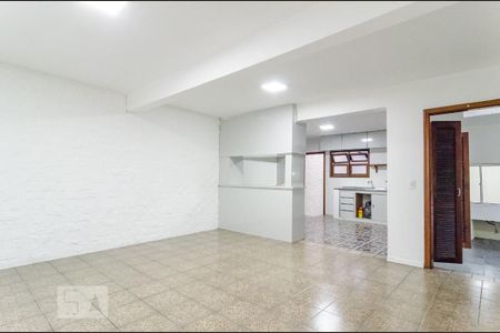 Casa para alugar com 500m², 15 quartos e 3 vagasCozinha