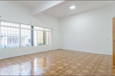 Sala de casa para alugar com 15 quartos, 500m² em Jardim Santo Antoninho, São Paulo