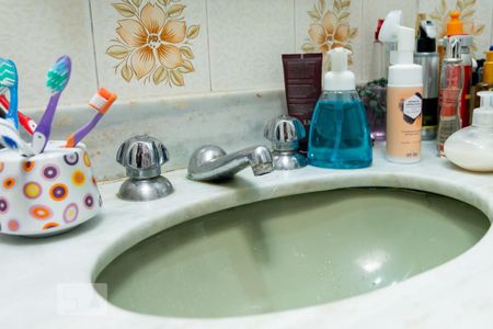 Casa à venda com 490m², 3 quartos e 4 vagasBanheiro Social