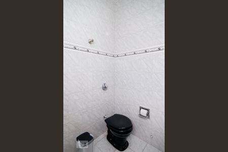 Casa à venda com 490m², 3 quartos e 4 vagasBanheiro Quarto 3 - Suíte