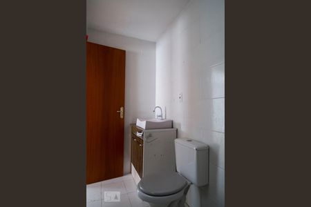 Banheiro de apartamento à venda com 1 quarto, 42m² em Tristeza, Porto Alegre