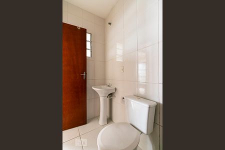 Banheiro de kitnet/studio para alugar com 1 quarto, 28m² em Brás, São Paulo